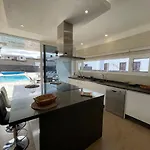 Villa Eslanzarote Eco Tony, Heated Pool, Jacuzzi, Sat Tv, Super Wifi