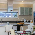 Eslanzarote Eco Tony, Heated Pool, Jacuzzi, Sat Tv, Super Wifi Villa