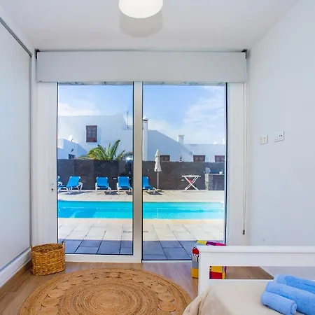 Eslanzarote Eco Tony, Heated Pool, Jacuzzi, Sat Tv, Super Wifi וילה