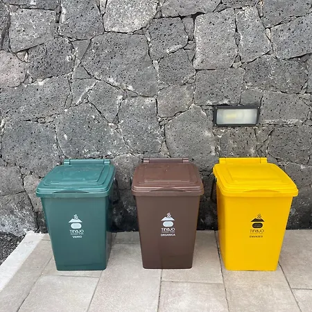 Villa Eslanzarote Eco Tony, Heated Pool, Jacuzzi, Sat Tv, Super Wifi *