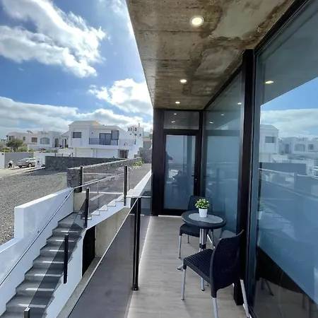 Вилла Eslanzarote Eco Tony, Heated Pool, Jacuzzi, Sat Tv, Super Wifi Ла-Коста