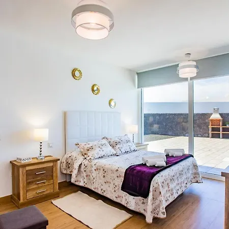 Вилла Eslanzarote Eco Tony, Heated Pool, Jacuzzi, Sat Tv, Super Wifi