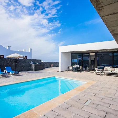 Eslanzarote Eco Tony, Heated Pool, Jacuzzi, Sat Tv, Super Wifi * La Costa