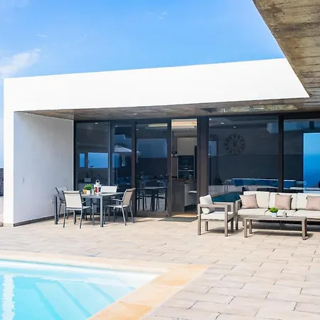 Villa Eslanzarote Eco Tony, Heated Pool, Jacuzzi, Sat Tv, Super Wifi *