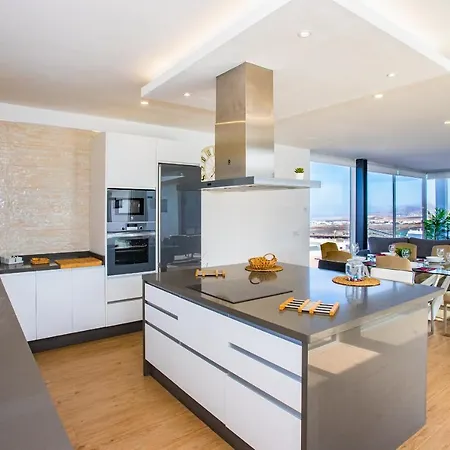 Eslanzarote Eco Tony, Heated Pool, Jacuzzi, Sat Tv, Super Wifi *