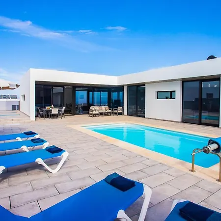 Eslanzarote Eco Tony, Heated Pool, Jacuzzi, Sat Tv, Super Wifi La Costa