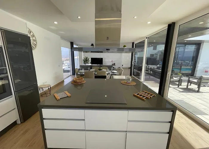 Eslanzarote Eco Tony, Heated Pool, Jacuzzi, Sat Tv, Super Wifi La Costa