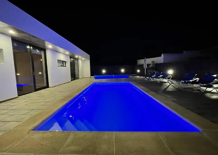 别墅 Eslanzarote Eco Tony, Heated Pool, Jacuzzi, Sat Tv, Super Wifi La Costa