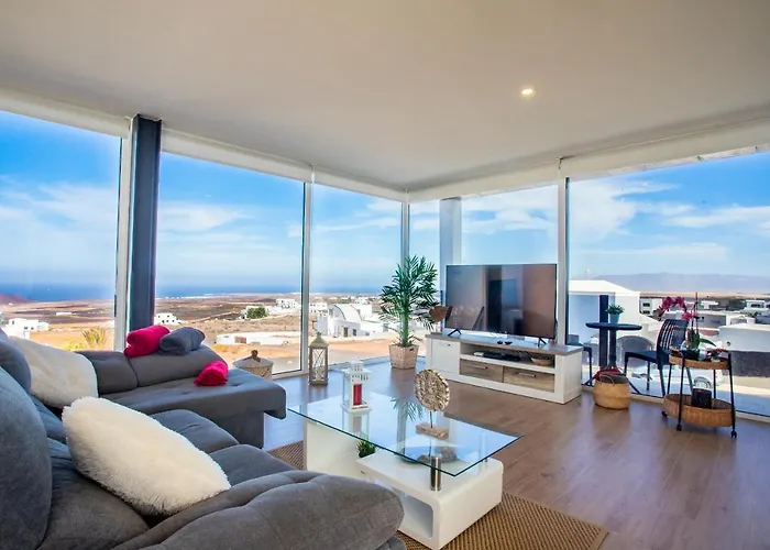 Eslanzarote Eco Tony, Heated Pool, Jacuzzi, Sat Tv, Super Wifi *