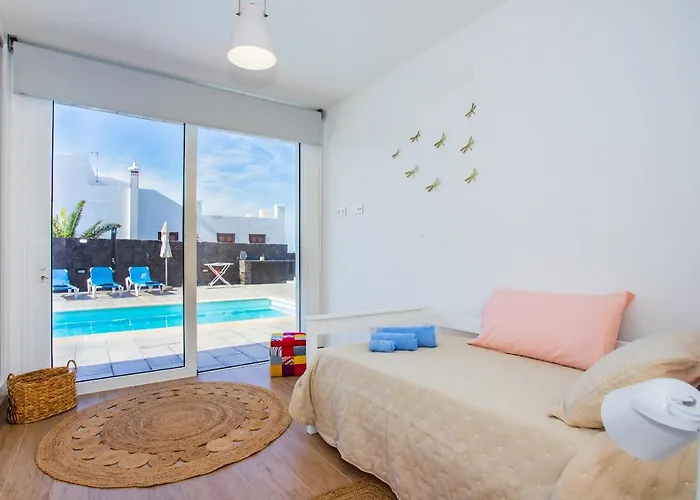 Eslanzarote Eco Tony, Heated Pool, Jacuzzi, Sat Tv, Super Wifi Villa La Costa