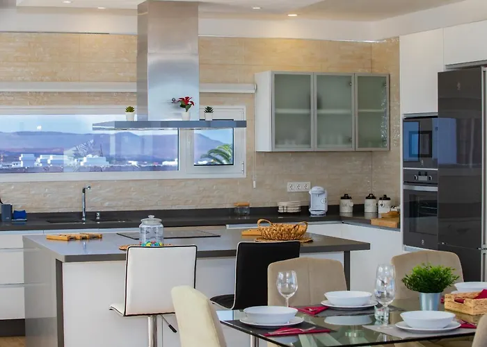 Eslanzarote Eco Tony, Heated Pool, Jacuzzi, Sat Tv, Super Wifi 别墅