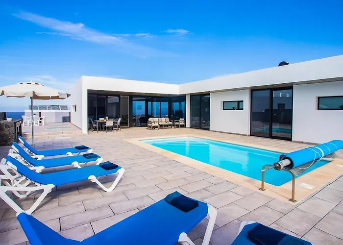 Eslanzarote Eco Tony, Heated Pool, Jacuzzi, Sat Tv, Super Wifi La Costa