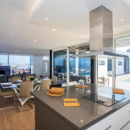 Eslanzarote Eco Tony, Heated Pool, Jacuzzi, Sat Tv, Super Wifi *