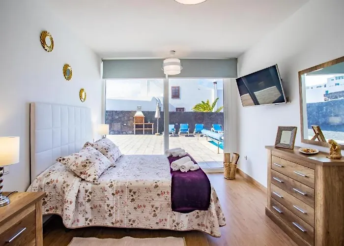 Eslanzarote Eco Tony, Heated Pool, Jacuzzi, Sat Tv, Super Wifi *